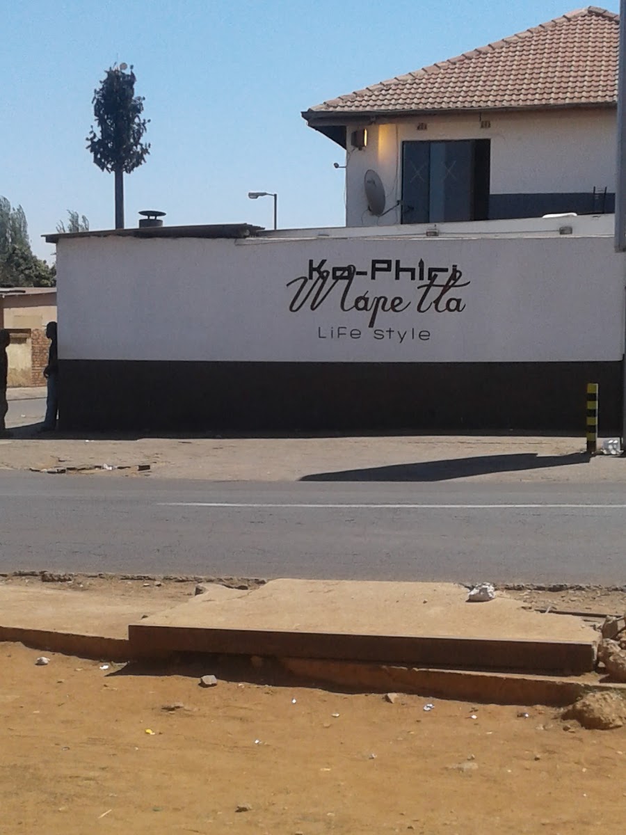 Ko Phiri-Mapetla Lifestyle - Photo 3