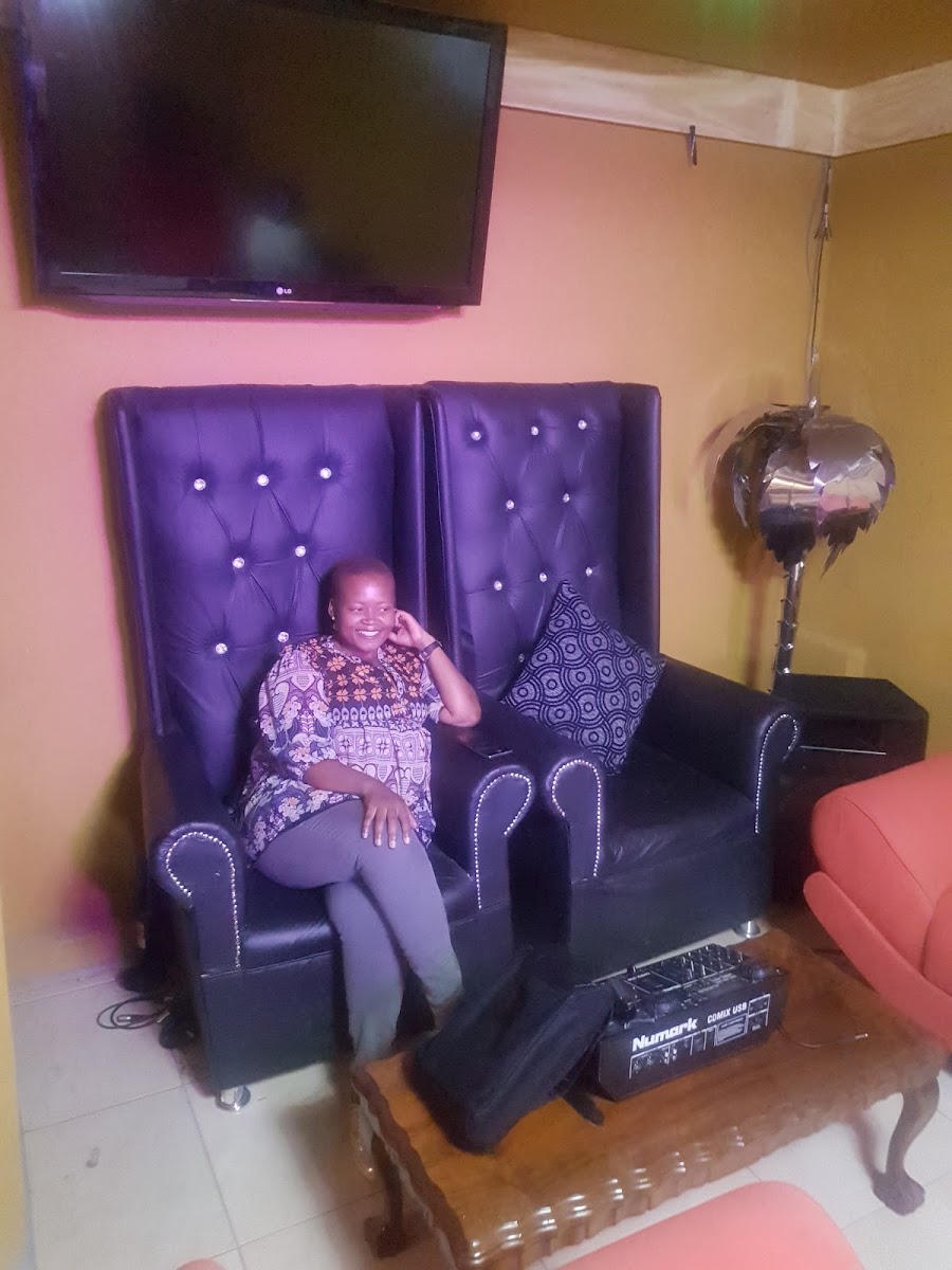 Ko Phiri-Mapetla Lifestyle - Photo 5