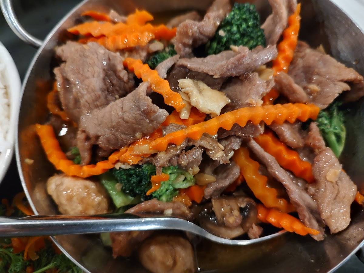 Lemongrass Thai - Photo 1