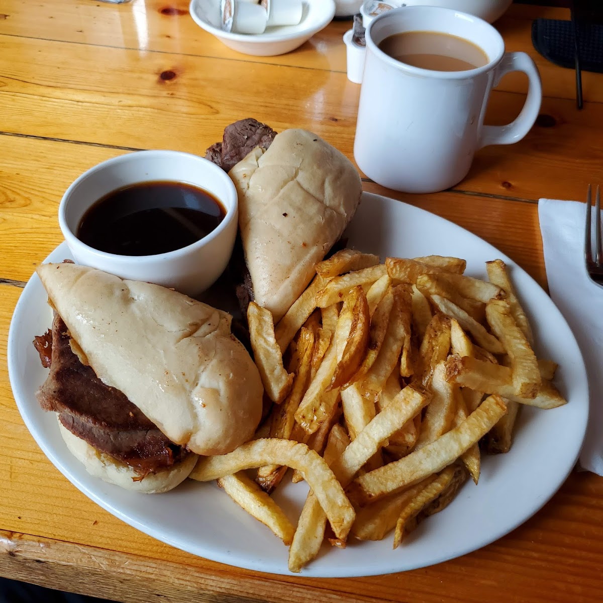 Arbutus Cafe - Photo 6