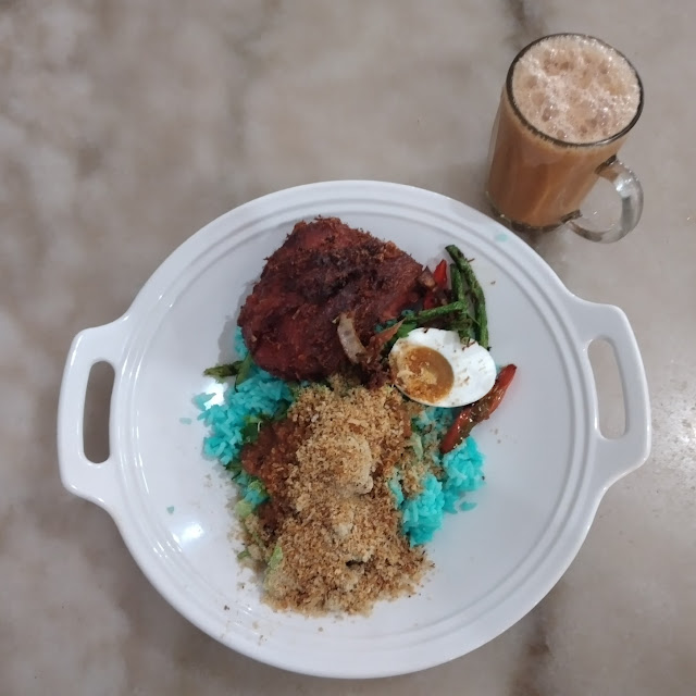 Nasi Kerabu Ayam Bakar