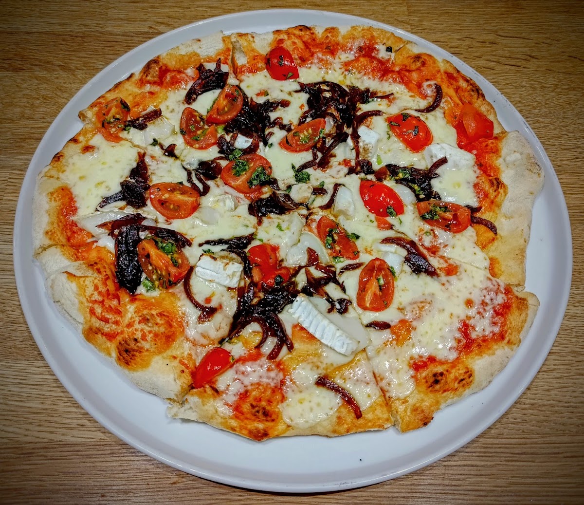 Landos Restaurant - Photo 3