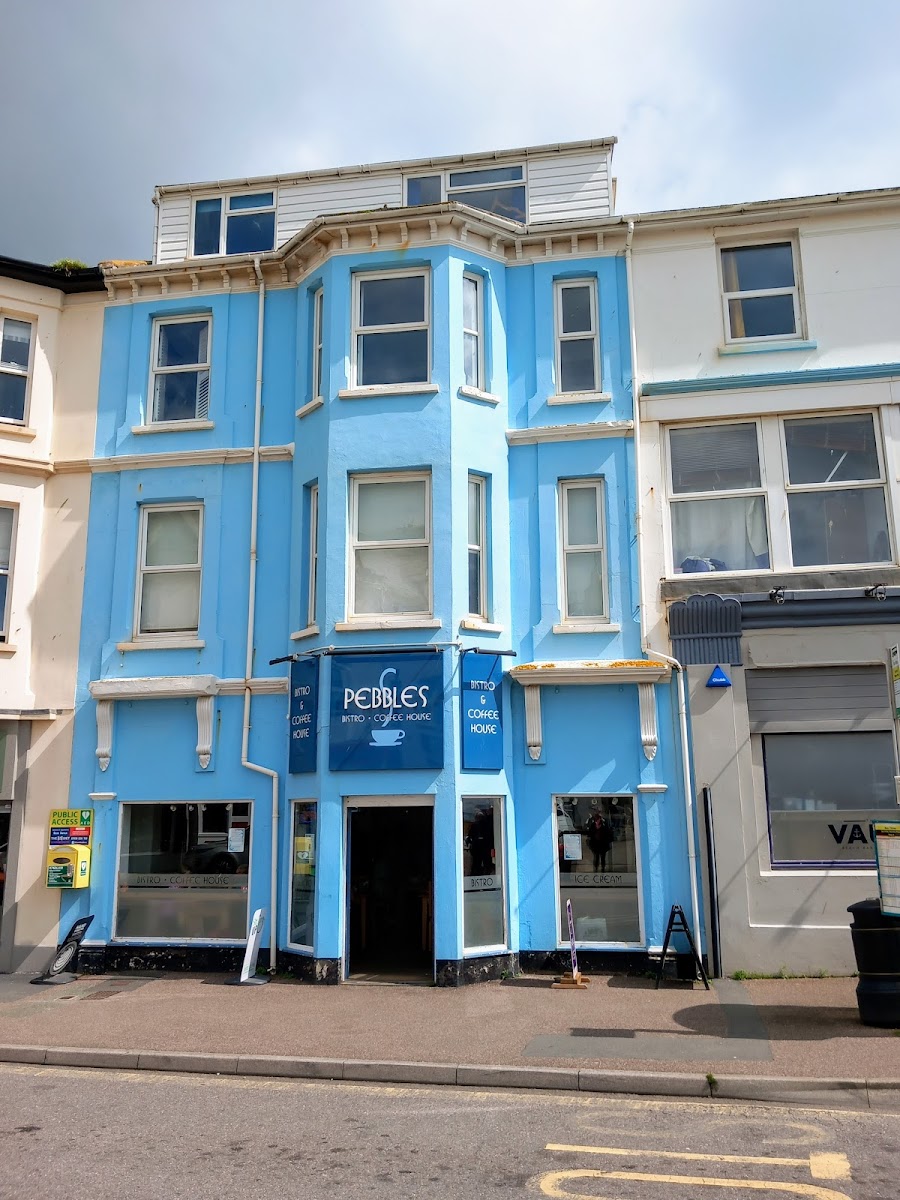 Pebbles Coffee House - Photo 2