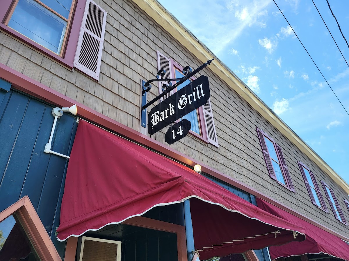 Quagliana's Bark Grill - Photo 2