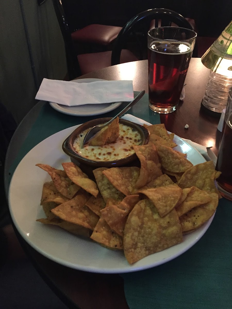 Quagliana's Bark Grill - Photo 7