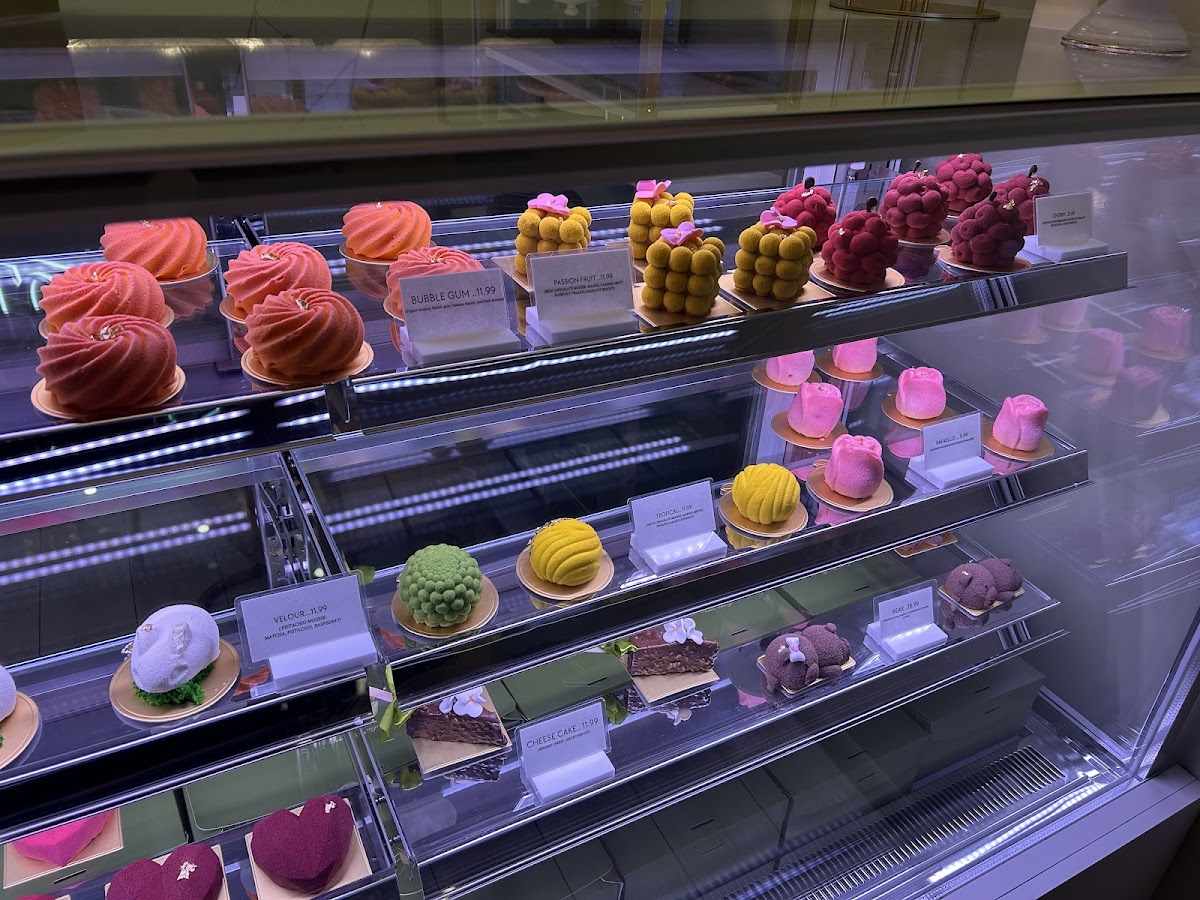 Velour Restaurant - Photo 3