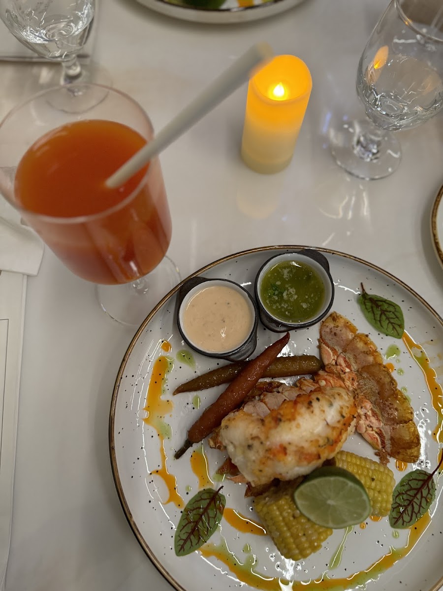 Velour Restaurant - Photo 4