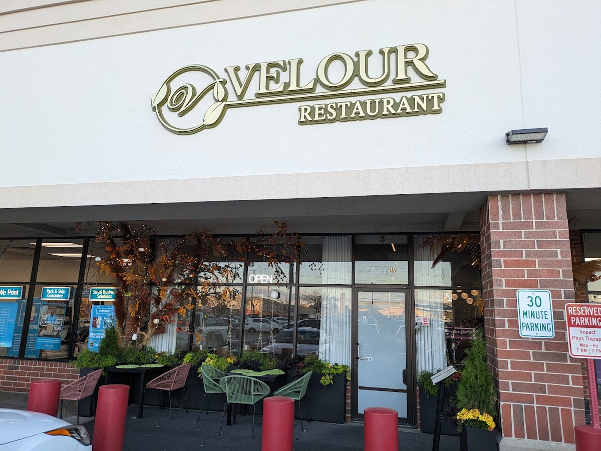 Velour Restaurant - Photo 6