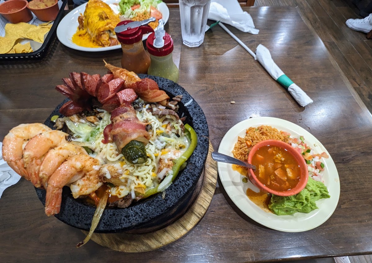 Taqueria El Rodeo De Jalisco - Photo 2