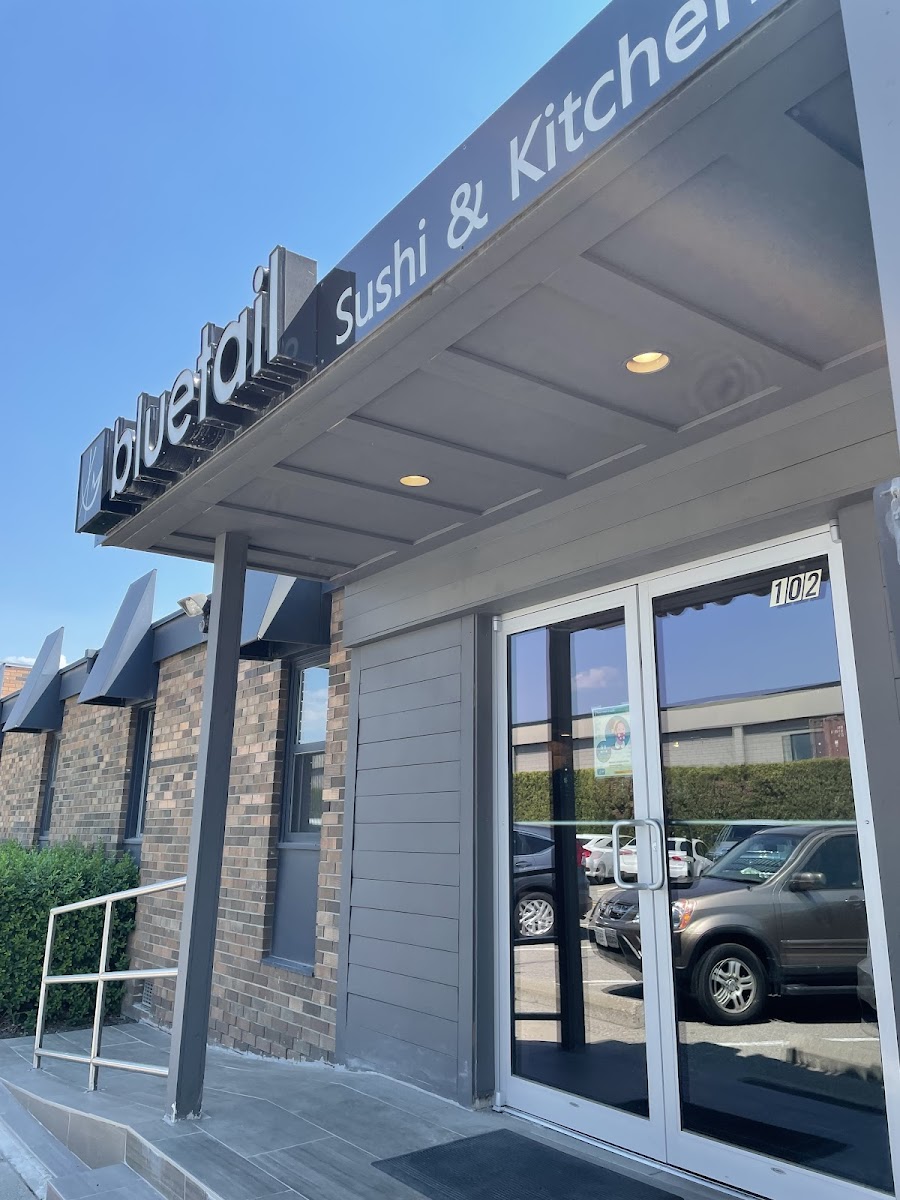 Bluetail Sushi - Commerce
