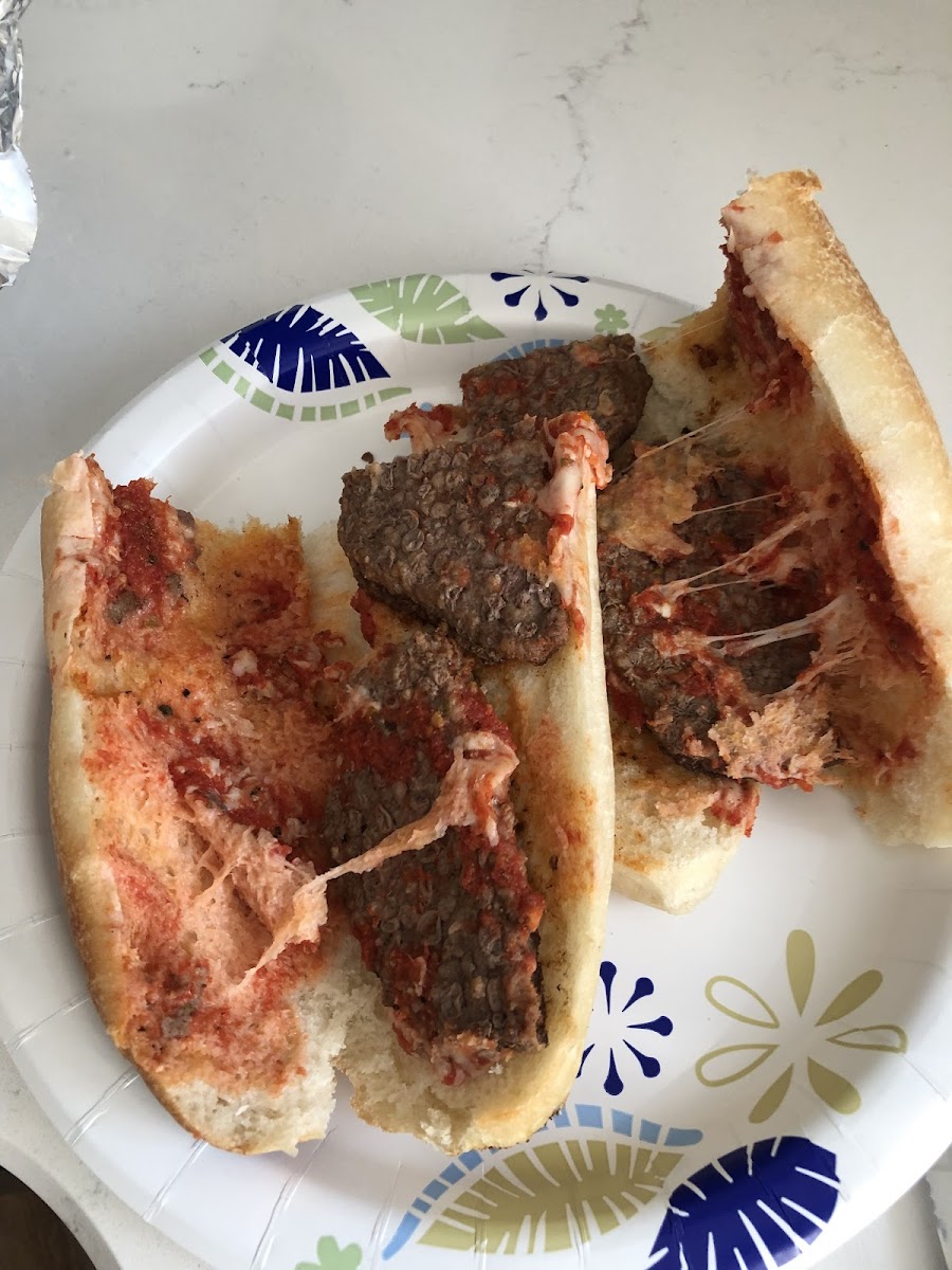 BESTIES Pizzeria & Eatery - Photo 3