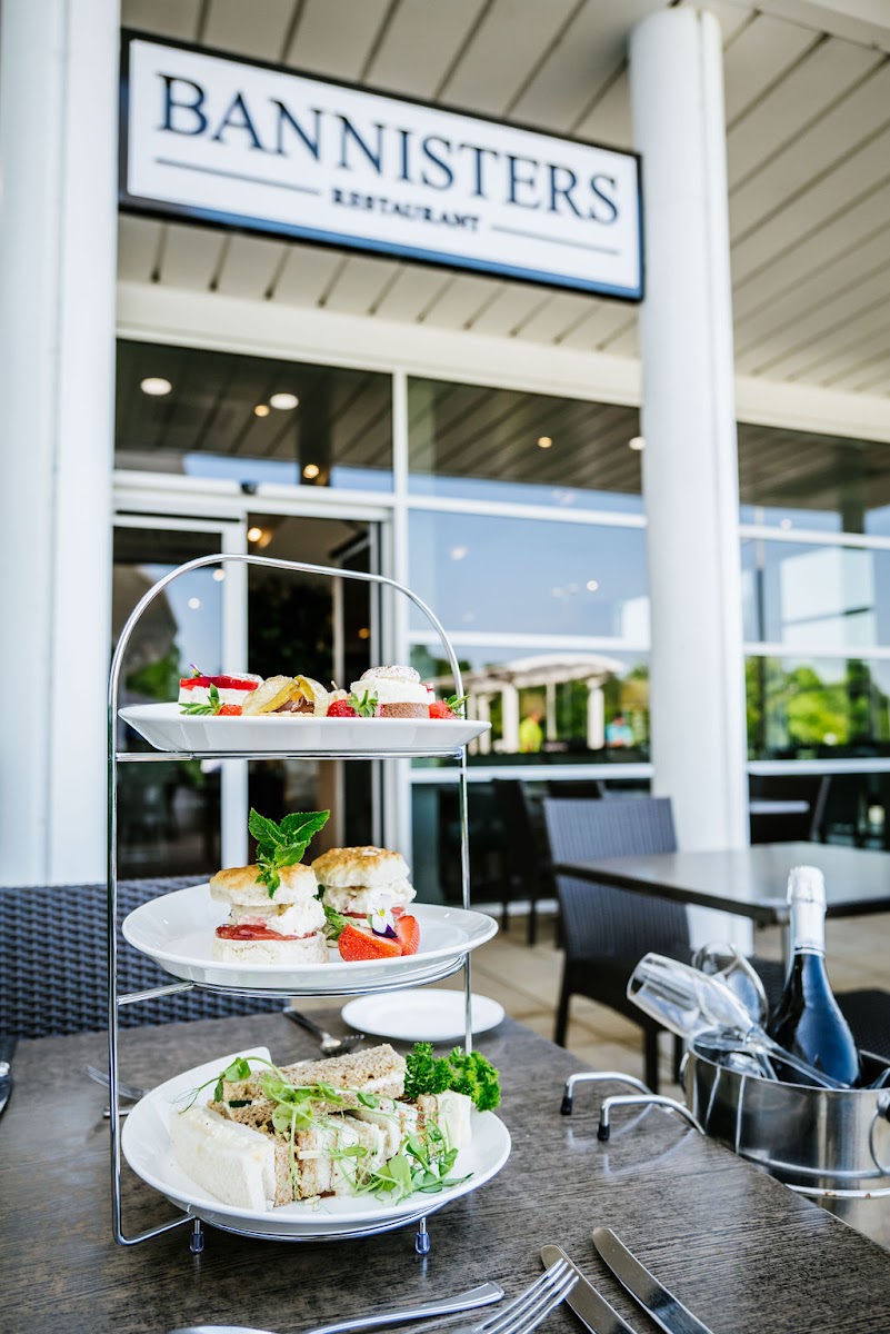 Bannisters Restaurant & Afternoon Tea - Photo 3