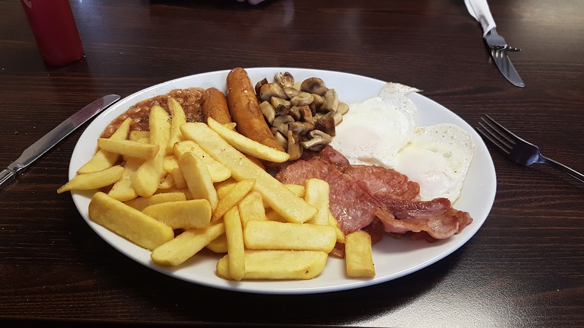 Tewin Road Cafe - Photo 1
