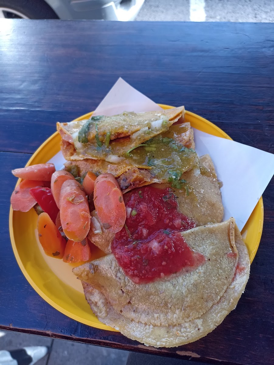 TAQUERIA LAS REJAS - Photo 4