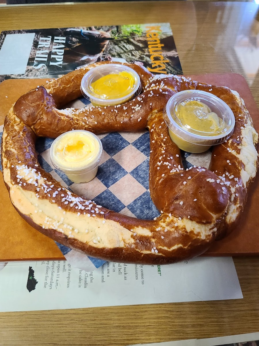 Blue Holler Cafe - Photo 3