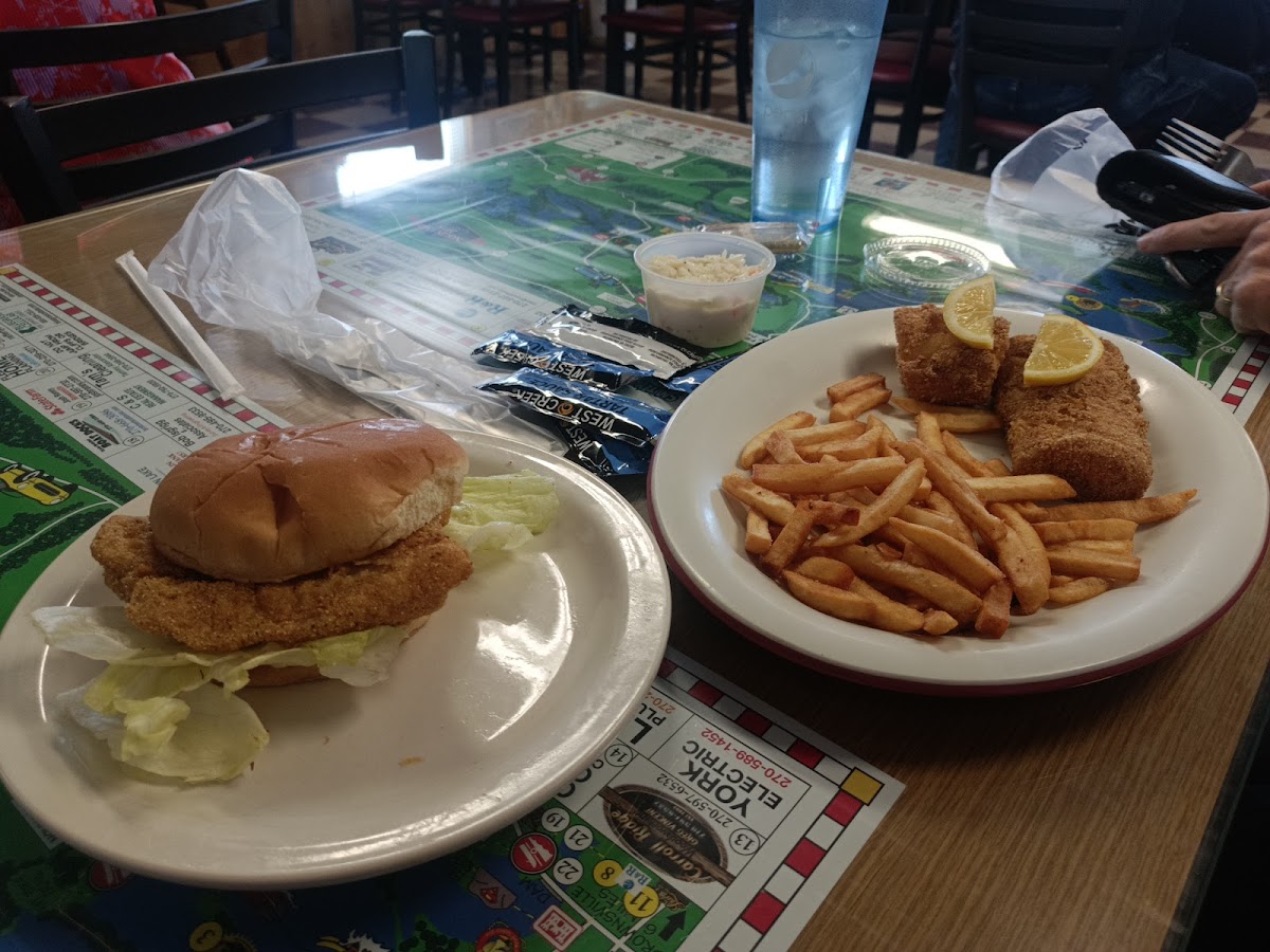 Blue Holler Cafe - Photo 4