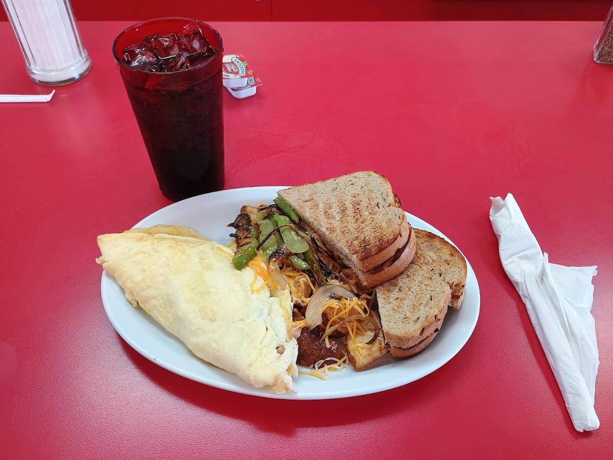 Darrell's Diner - Photo 9