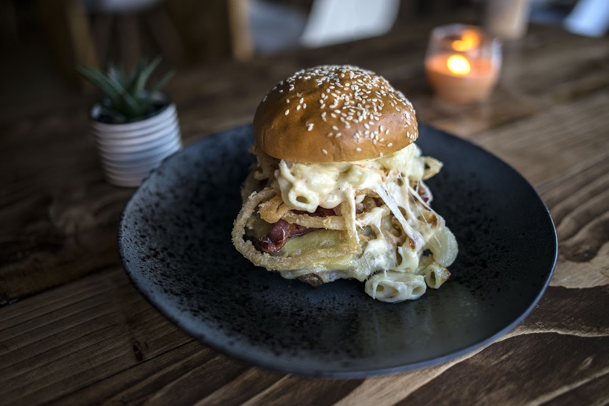 Cleaver Bar & Kitchen - Photo 1