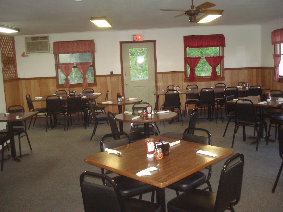 The Hartwick Restaurant - Photo 3