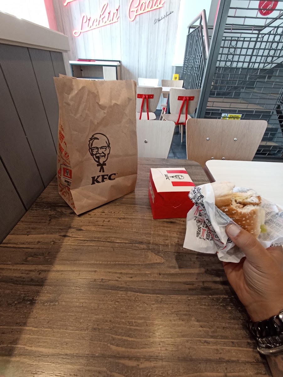 KFC Maidstone - Week Street - Photo 4