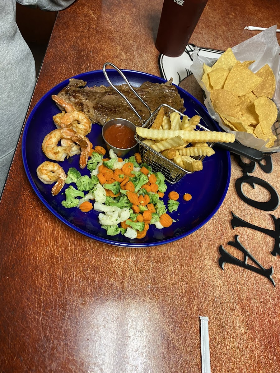El Vago Tex-Mex - Photo 2