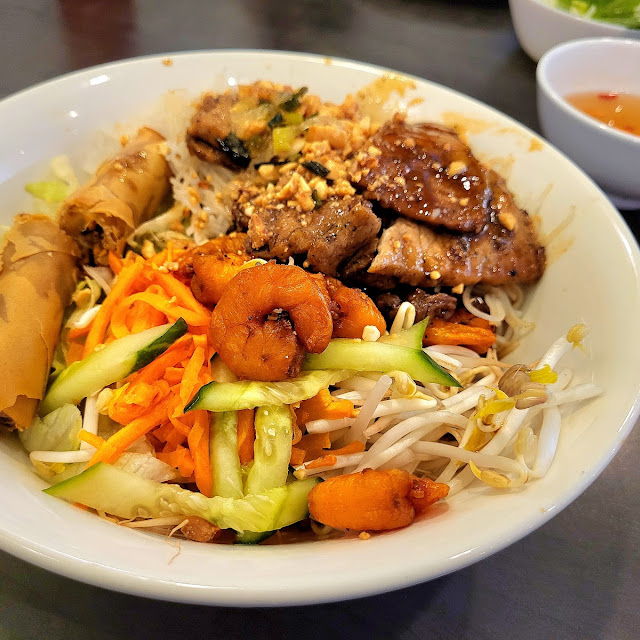 Spring Rolls with Vermicelli