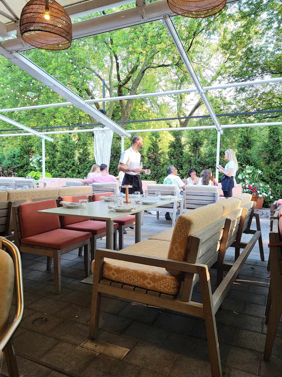 Toronto Beach Club - Photo 2