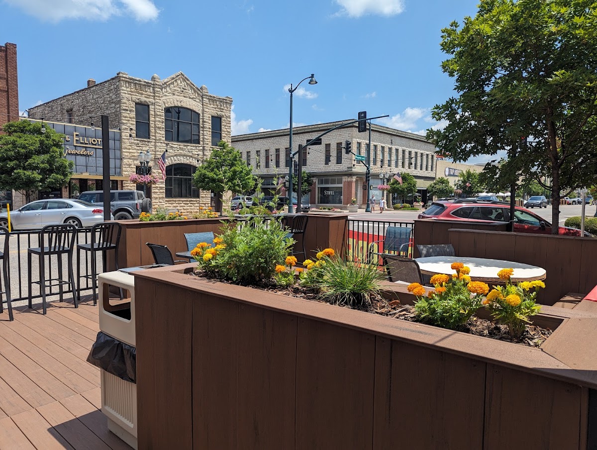 Spark's Burger Co. - Photo 6