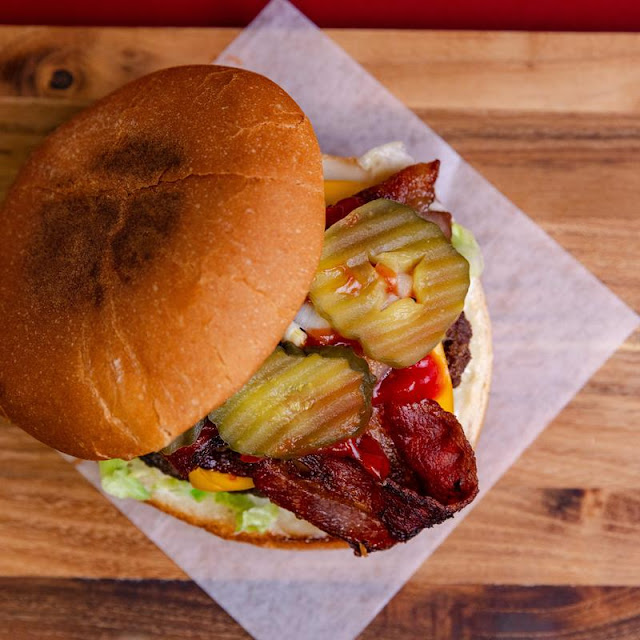 Cheeseburger Combo Side & Drink