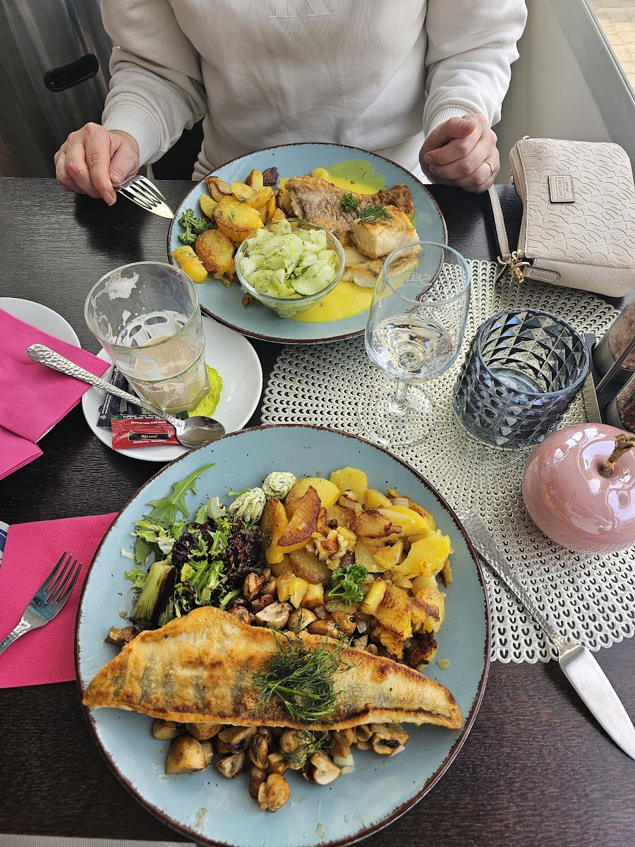 Das Hafenrestaurant Meerle - Photo 3