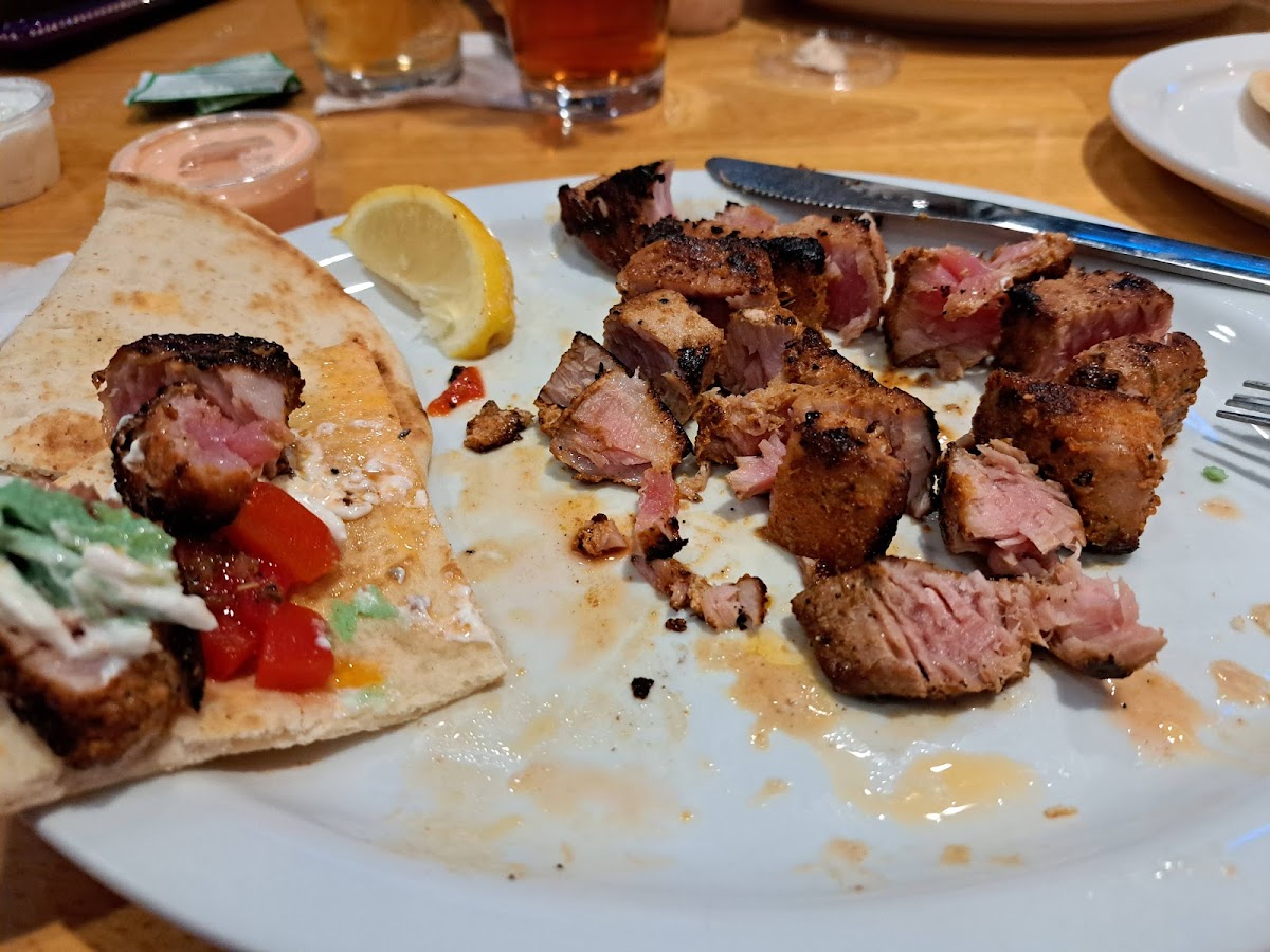 Schooners Grill Newport News - Photo 5