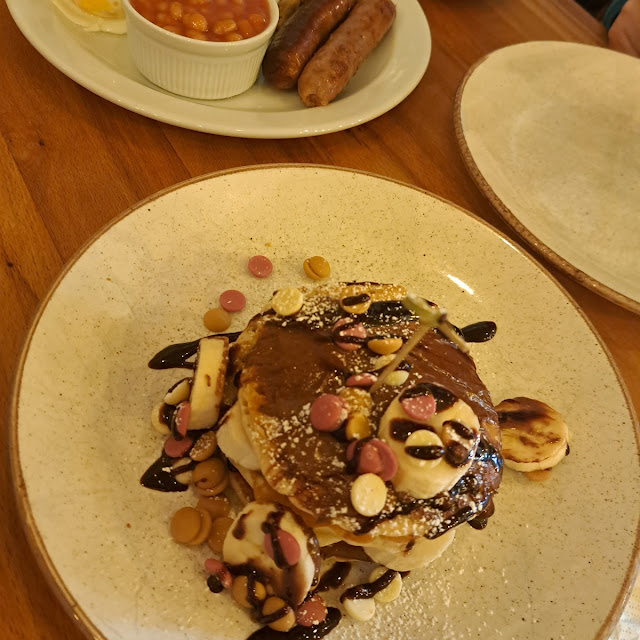Nutella and Banana Pancakes