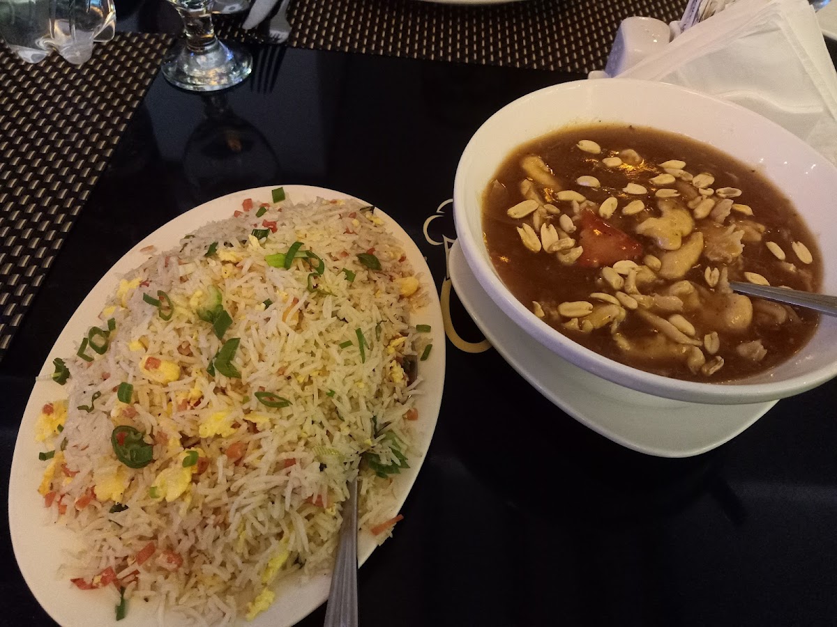 Taboosh Majestic Dining - Photo 9