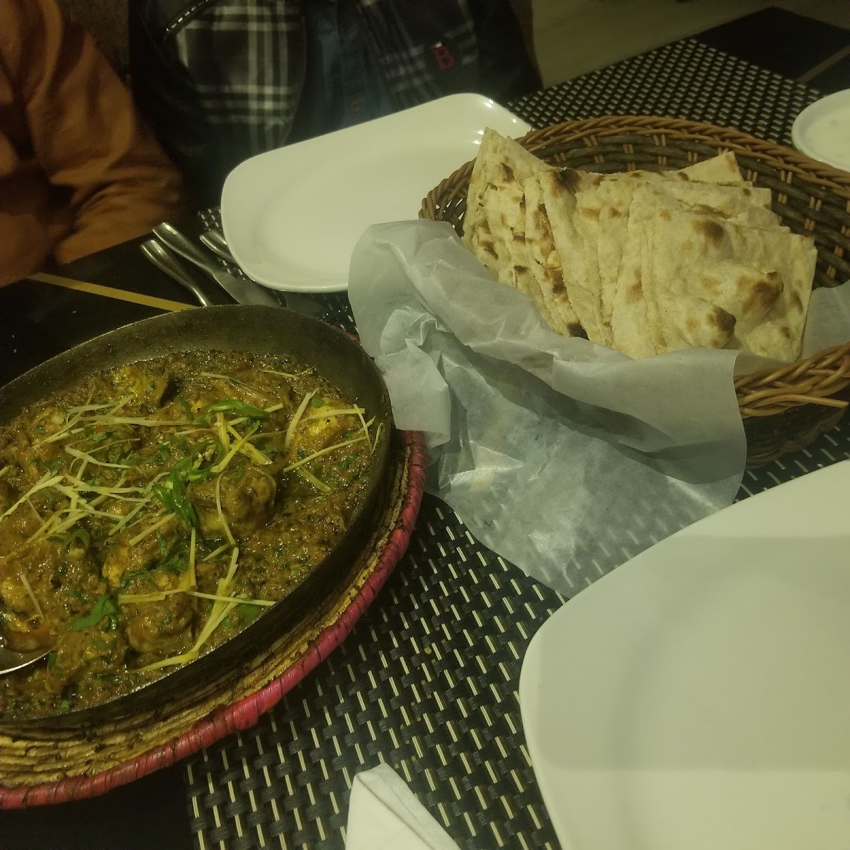 Taboosh Majestic Dining - Photo 6