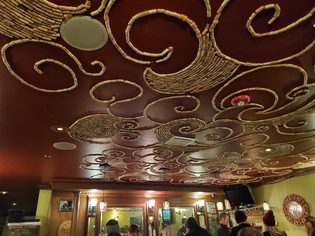Vinny's Euro American Cuisine - Photo 3