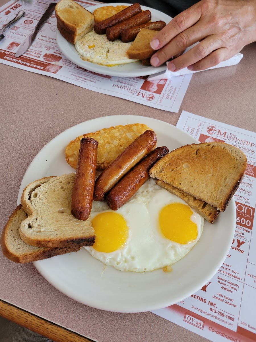 Superior Restaurant - Photo 5