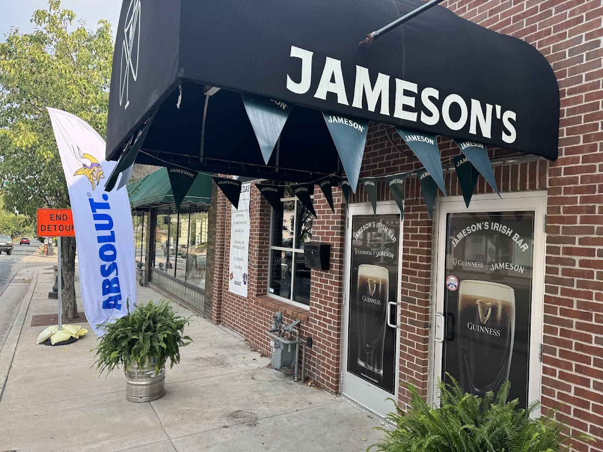 Jameson's Tavern - Photo 1