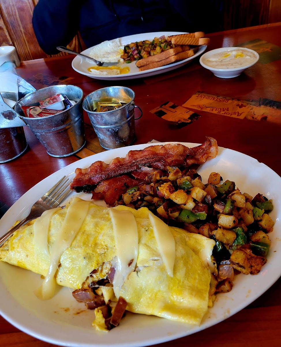 Sparky's Place Restaurant - Photo 6