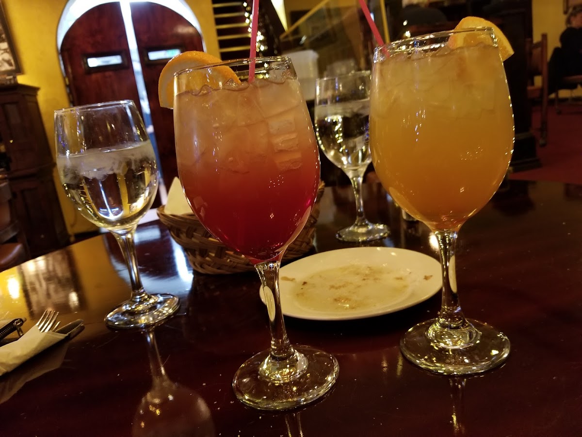 Rino's Italian Restaurant - Photo 3