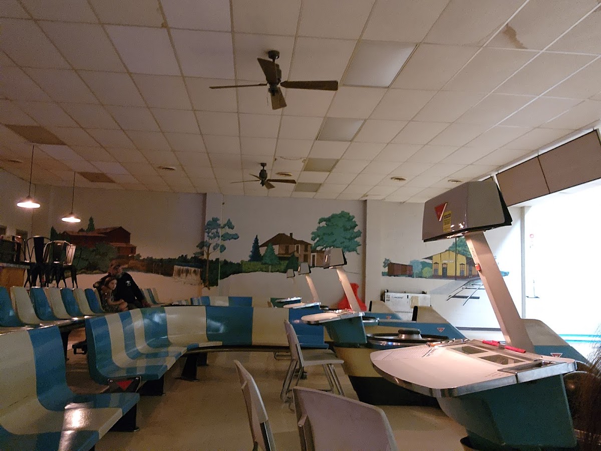 Skyway Pizza - Photo 5