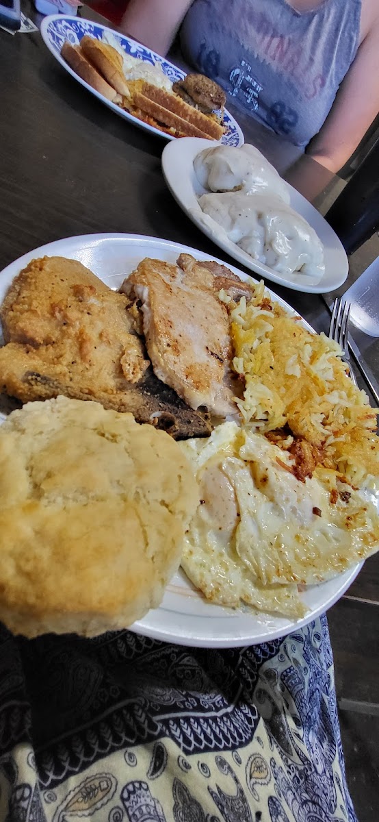 Spring Creek Cafe - Photo 6