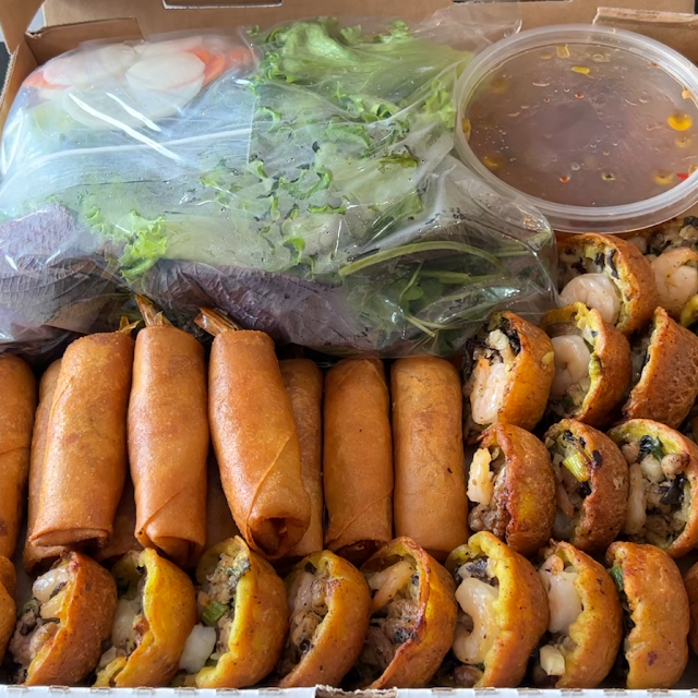 Egg Roll Combo