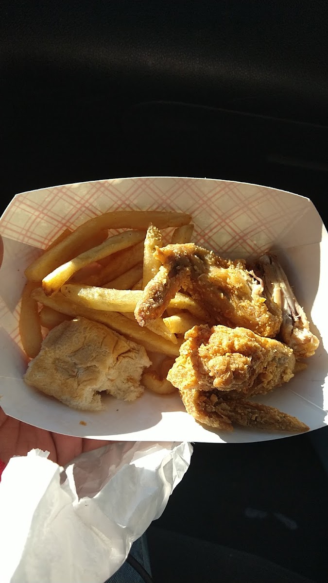 Mississippi Fried Chicken and Bar-B-Que - Photo 5