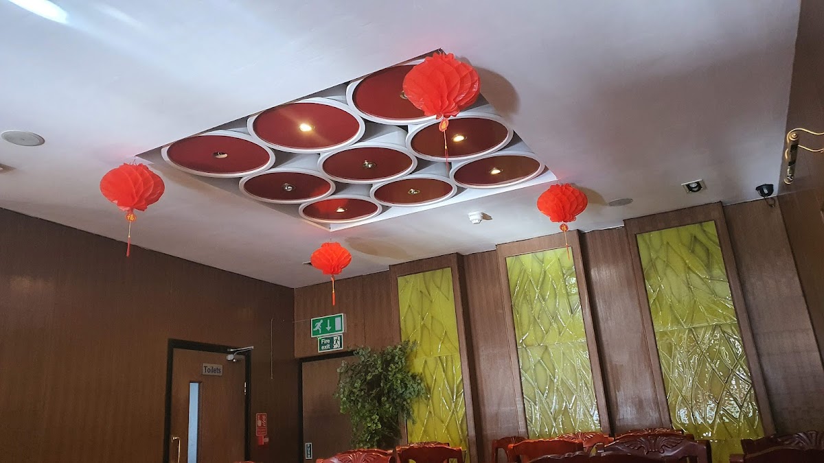 Royal Garden Chinese Restaurant - Photo 7