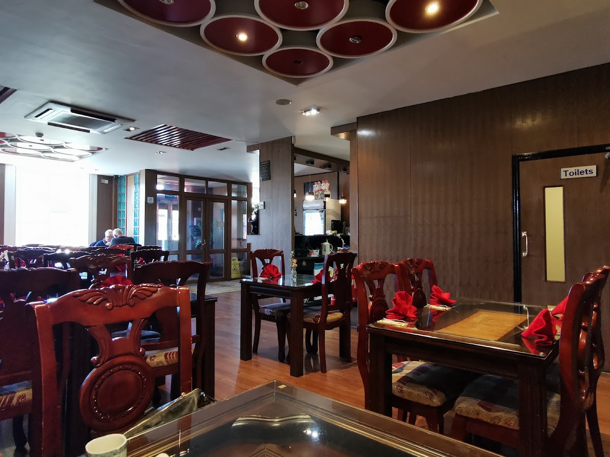 Royal Garden Chinese Restaurant - Photo 8