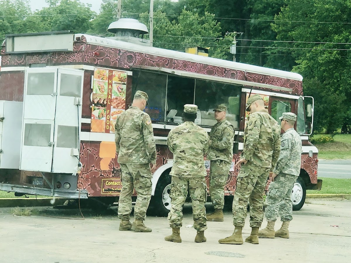 Tasty Halal Food Truck - Photo 8