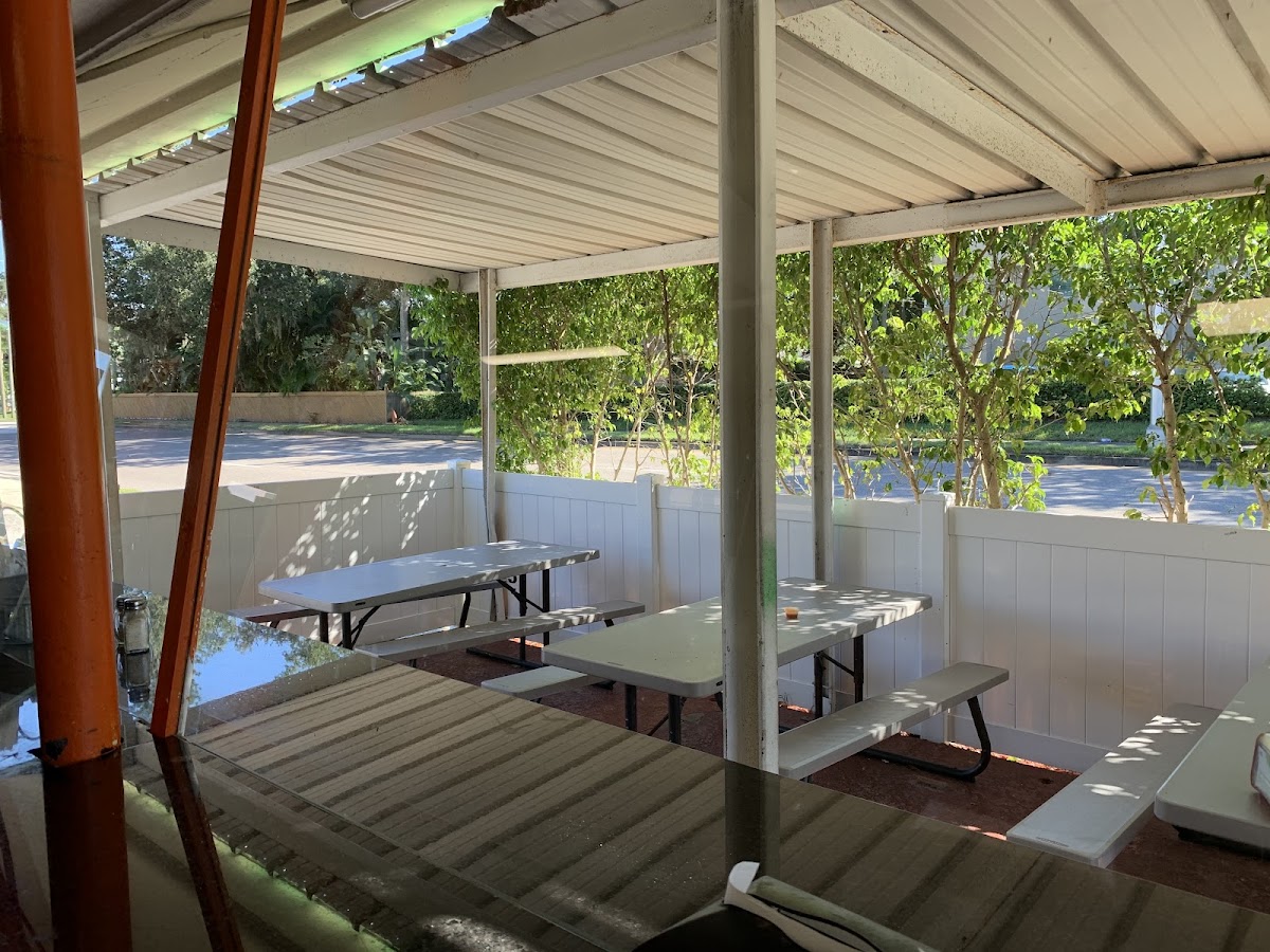 El Primo Taqueria - Photo 2