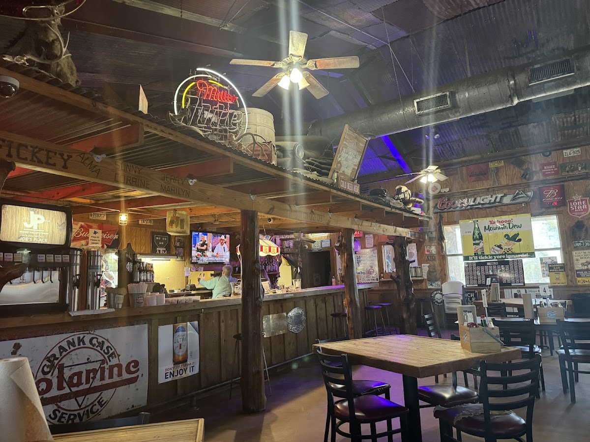 Joe's Place - Photo 2