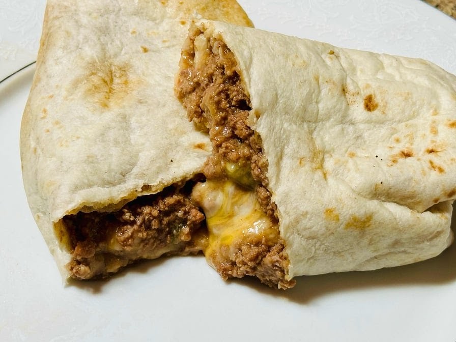 EL JEFE TACOS AND BURRITOS - Photo 7