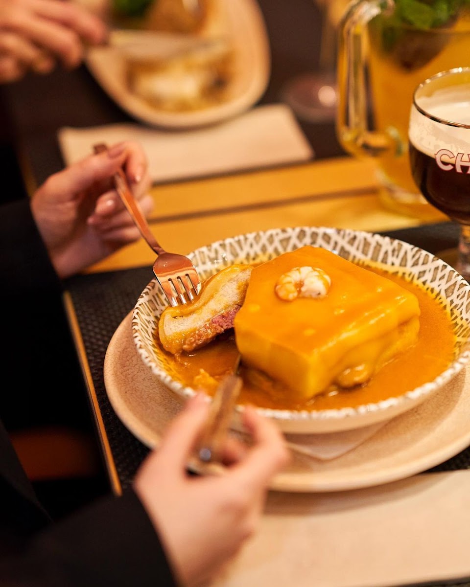 Dona Francesinha Porto - Photo 1